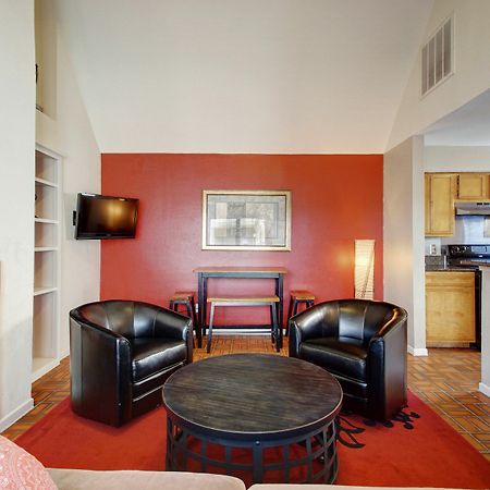 Austinstays 2 Bedroom Downtown Suite Екстер'єр фото